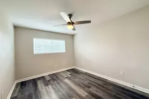 1824 Thonig Rd, Houston, TX 77055 - Photo 12