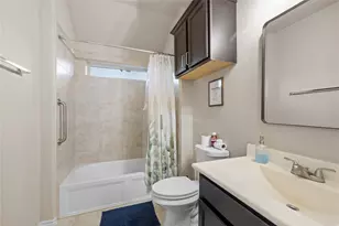 13839 Bonner Bluff Ln, Houston, TX 77047 - Photo 16