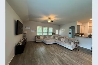 6102 Hazel Lake Drive, Conroe, TX 77303 - Photo 4