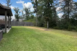6102 Hazel Lk Dr, Conroe, TX 77303 - Photo 20