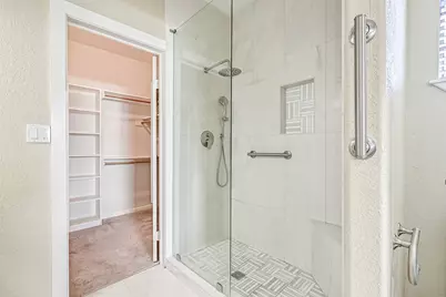 40 Harbor Circle, Tiki Island, TX 77554 - Photo 22