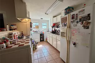 326 W 2nd St, Freeport, TX 77541 - Photo 10