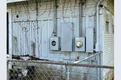 326 W 2nd Street, Freeport, TX 77541 - Photo 22