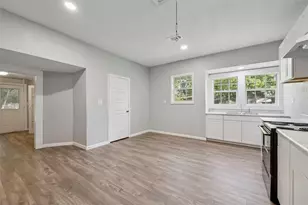 2437 Ave F, Beaumont, TX 77701 - Photo 4