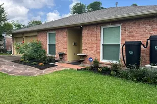 5902 Jim St, Houston, TX 77092 - Photo 4