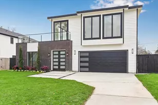 1302 Springrock Ln, Houston, TX 77055 - Photo 2