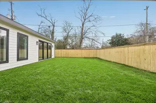 1302 Springrock Ln, Houston, TX 77055 - Photo 28