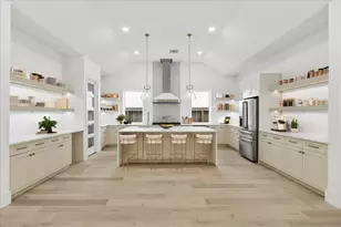 1302 Springrock Ln, Houston, TX 77055 - Photo 8