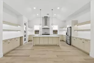 1302 Springrock Ln, Houston, TX 77055 - Photo 10