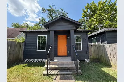 1210 E 33rd Street, Houston, TX 77022 - Photo 1