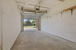 106 Barracuda Ave, Galveston, TX 77550 - Photo 22