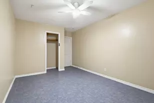 106 Barracuda Ave, Galveston, TX 77550 - Photo 16