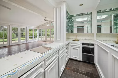 626 Rocky River Road, Houston, TX 77056 - Photo 14