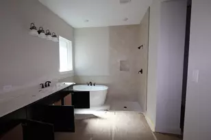 12134 Jacob Ln, Mont Belvieu, TX 77523 - Photo 10