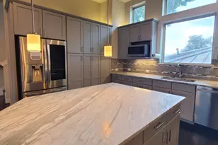 2422 Maufferd St, Houston, TX 77009 - Photo 12