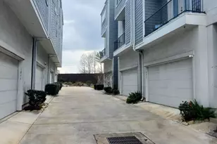 2422 Maufferd St, Houston, TX 77009 - Photo 32