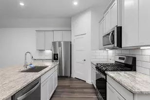 1069 Dancing Feather St, Montgomery, TX 77316 - Photo 20