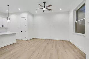 203 Danna Ln, Houston, TX 77009 - Photo 4