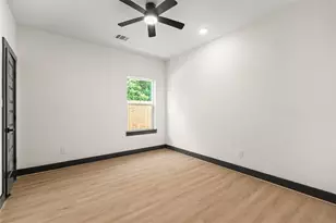 4335 Alvin St, Houston, TX 77051 - Photo 32