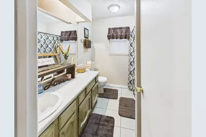5807 Walnutgate Drive, Spring, TX 77373 - Photo 18