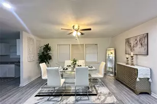 5346 Windswept Ln, Houston, TX 77056 - Photo 2