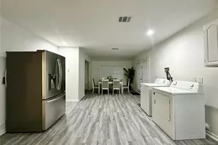 5346 Windswept Ln, Houston, TX 77056 - Photo 8