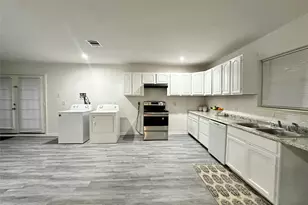 5346 Windswept Ln, Houston, TX 77056 - Photo 12