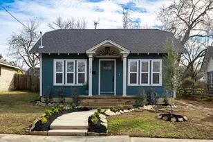 102 E Val Verde St, Brenham, TX 77833 - Photo 1