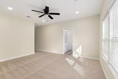 102 E Valverde Street, Brenham, TX 77833 - Photo 14