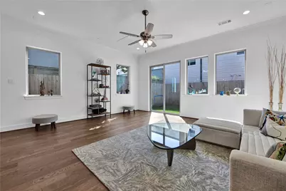 1615 Vermont Street, Houston, TX 77006 - Photo 10