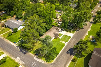404 E Mimosa Drive, Livingston, TX 77351 - Photo 4