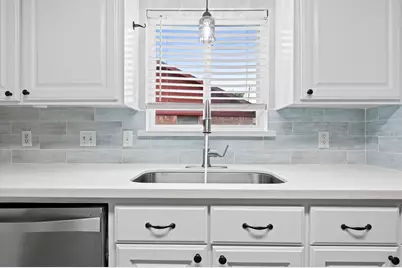 9407 Brooding Oak Circle, Houston, TX 77096 - Photo 12