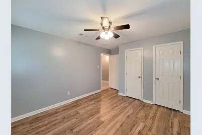 5846 Ettrick Drive, Houston, TX 77035 - Photo 18