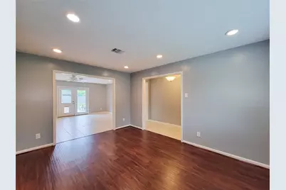 5846 Ettrick Drive, Houston, TX 77035 - Photo 22
