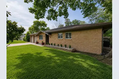 5846 Ettrick Drive, Houston, TX 77035 - Photo 2