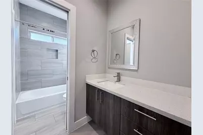 8404 Safeguard Street, Houston, TX 77051 - Photo 18