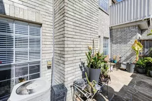 3800 Tanglewilde St, Houston, TX 77063 - Photo 16
