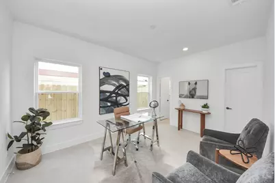 925 Fisher Street #E, Houston, TX 77018 - Photo 6