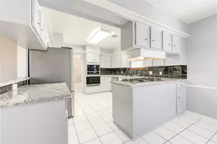 1718 Anvil Dr, Houston, TX 77090 - Photo 16