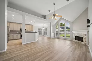 1314 Deerbrook Dr, Sugar Land, TX 77479 - Photo 8