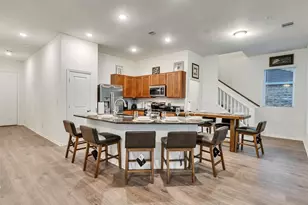 403 Magnolia St, Richwood, TX 77531 - Photo 4