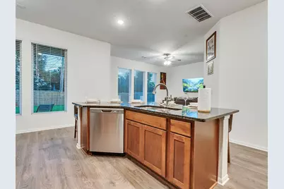 403 Magnolia Street, Richwood, TX 77531 - Photo 6