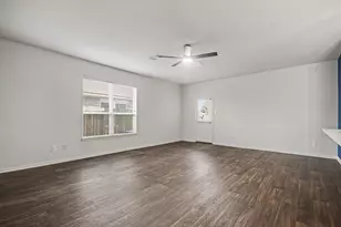 12027 Windage Dr, La Marque, TX 77568 - Photo 16