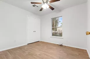 126 County Rd 2802, Cleveland, TX 77327 - Photo 20