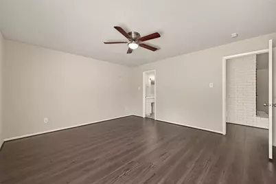 3907 Holly Green Court, Houston, TX 77339 - Photo 32