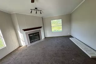 102 Bailey St, Van Alstyne, TX 75495 - Photo 2