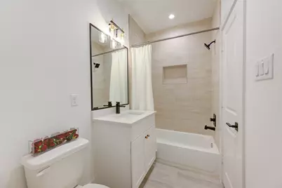 2310 Reinerman Street, Houston, TX 77007 - Photo 10