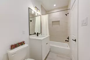 2310 Reinerman St, Houston, TX 77007 - Photo 10