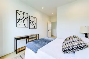 2310 Reinerman St, Houston, TX 77007 - Photo 8