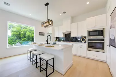 2310 Reinerman Street, Houston, TX 77007 - Photo 4